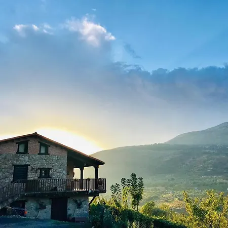 La Seguirilla Del Jerte Casas del Castañar