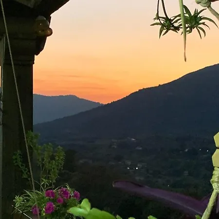 La Seguirilla Del Jerte Casas del Castañar