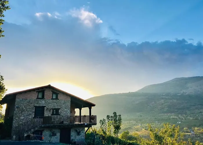 La Seguirilla Del Jerte Casas del Castanar